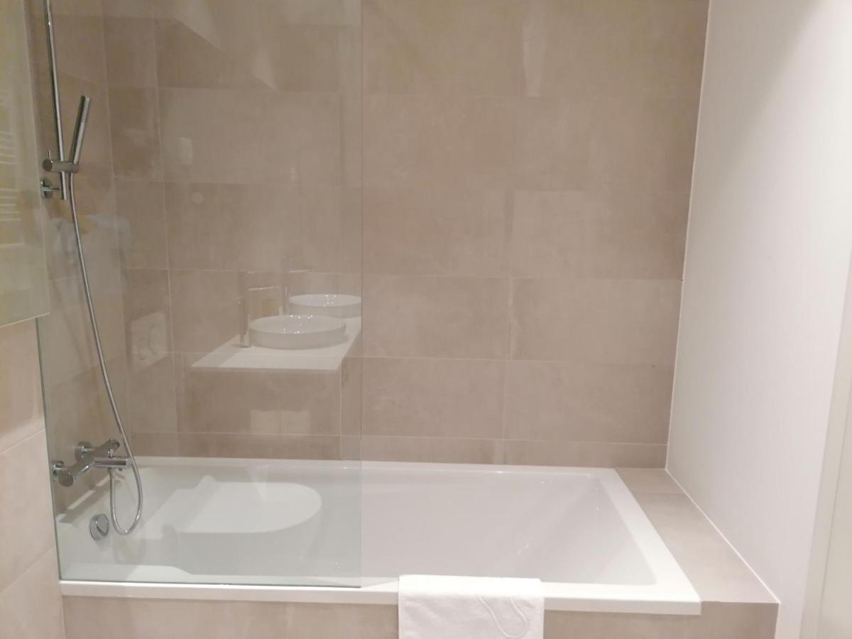 Regentova Suites Ljubljana Bagian luar foto